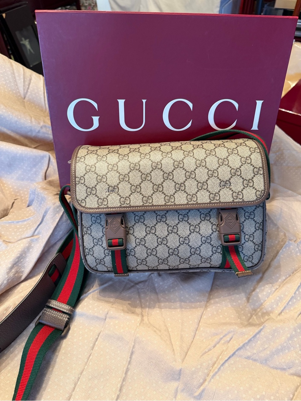 Gucci Beige GG Supreme Messenger with Green-Red Web Strap